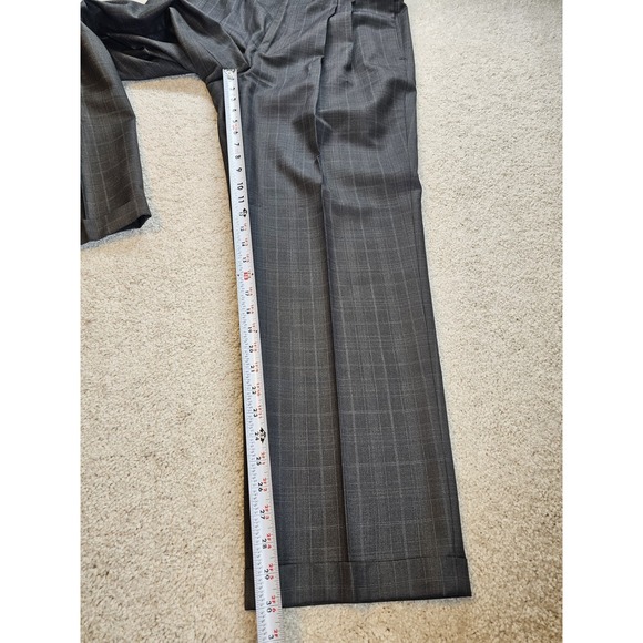 Roundtree & Yorke Men's Dress Pants 38x30 Gray Windowpane Pleated Cuffed Hem - Picture 9 of 9